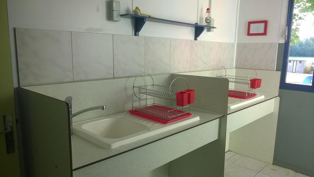 Camping Des 2 Rives- Chambres Etang-sur-Arroux Εξωτερικό φωτογραφία